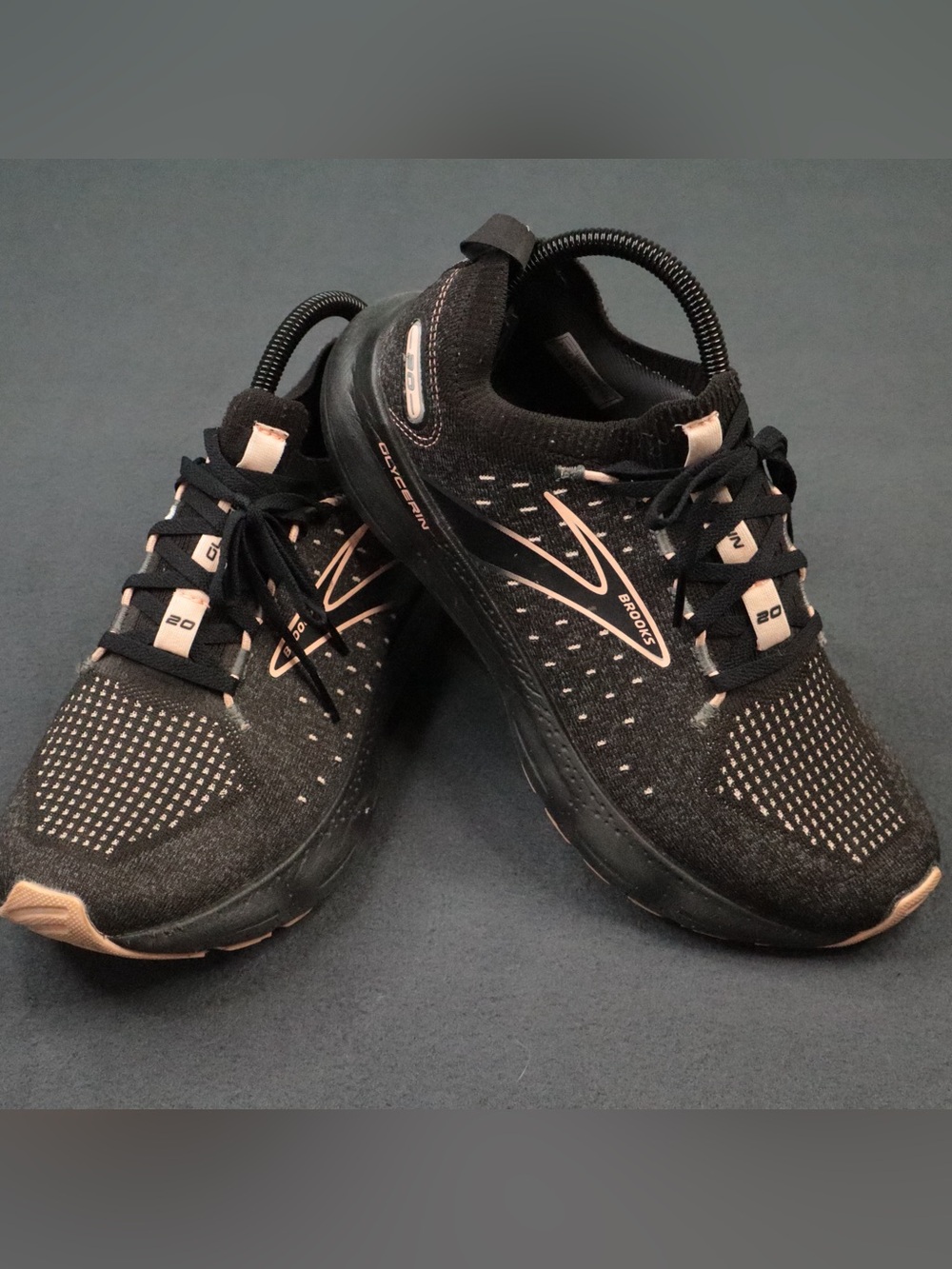 Brooks Glycerin StealthFit 20 Womens Running Shoes Black Peach Size 9.5⁠